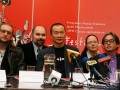 Tan Dun i Leszek Mo�d�er w czasie konferencji prasowej; fot. Konrad Kubu�ka, RMF FM