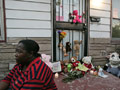 Wej�cie do domu w Gary (Indiana), w kt�rym Michael Jackson sp�dzi� dzieci�stwo / PAP/EPA