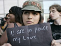 Maryam Riahi, studentka z Iranu przed UCLA Medical Center w Los Angeles / EPA/PAP